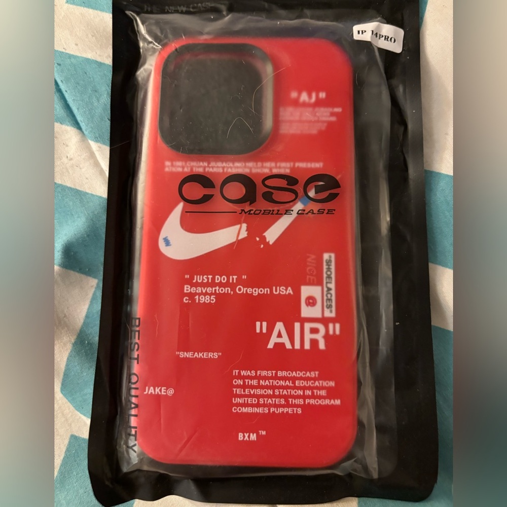 iPhone 14 Pro phone case. New in the package. Never opened